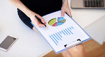 How to keep track of sales and expenses?